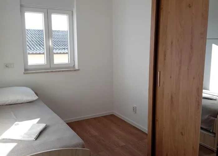 D&d Lausic Apartment